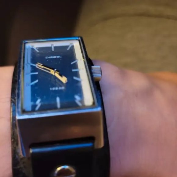 Diesel Cuff Leather Watch - Picture 4 of 10